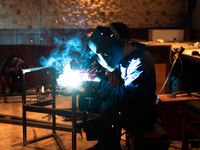 Image by &lt;a href=&quot;https://www.freepik.com/free-photo/man-with-mask-welding-metal-atelier_15855670.htm#query=welding&amp;from_query=schwei%C3%9Fen&amp;position=36&amp;from_view=search&amp;track=sph&quot;&gt;Freepik&lt;/a&gt;